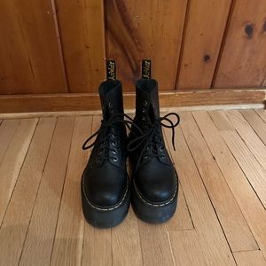 Black Dr. Martens 1460 Pascal Max Leather Platform US Size 8